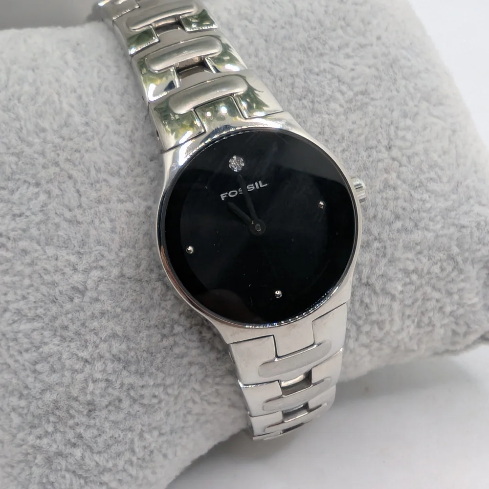Fossil Sleek Black‎ and Silver watch